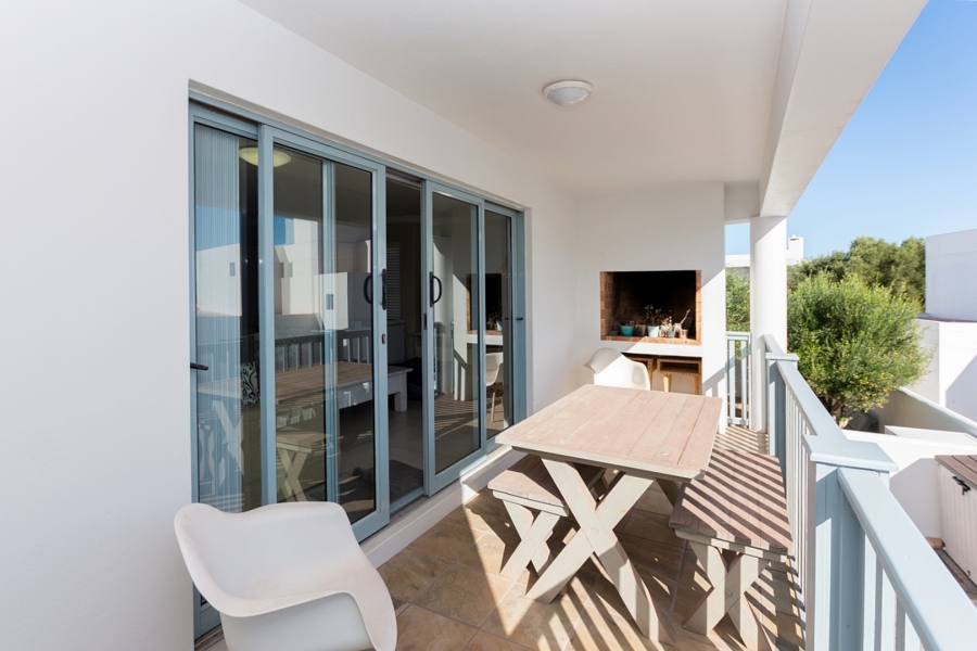 5 Bedroom Property for Sale in Paradise Beach Western Cape